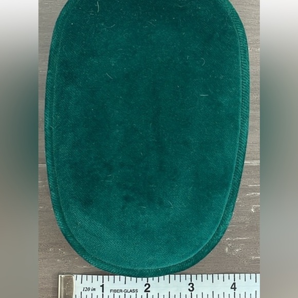 Gucci necklace, jewelry, emerald, velvet green necklace, case box. Like new - Picture 4 of 5